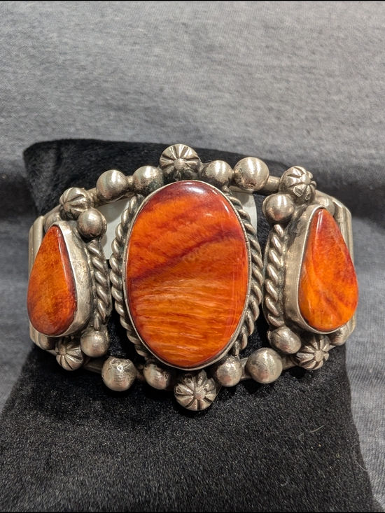 Native American Jewelry - Sterling Silver Orange Spiny Statement Cuff By Augustine Largo